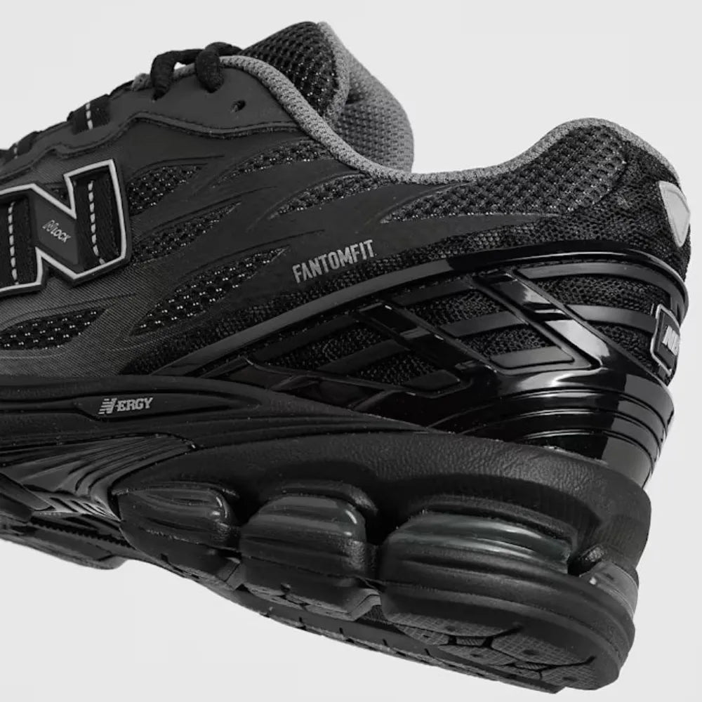 New Balance 1906 Grey/Black Sneaker